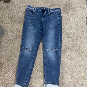 American eagle. Excellent condition. High rise jegging.